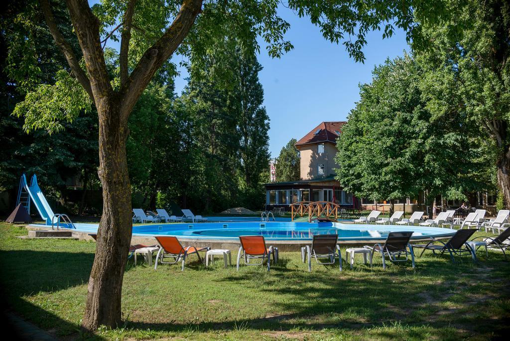 Hotel Wellness Szindbád Balatonszárszó