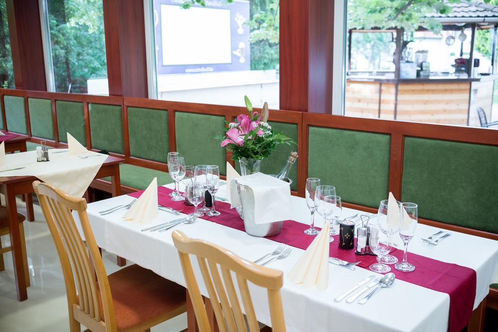 Hotel Wellness Szindbad Balatonszárszó